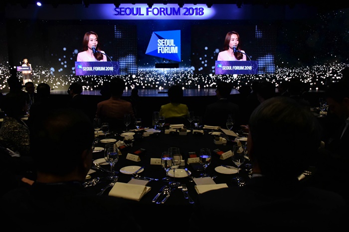 개막선언-최은정 아나운서.jpg