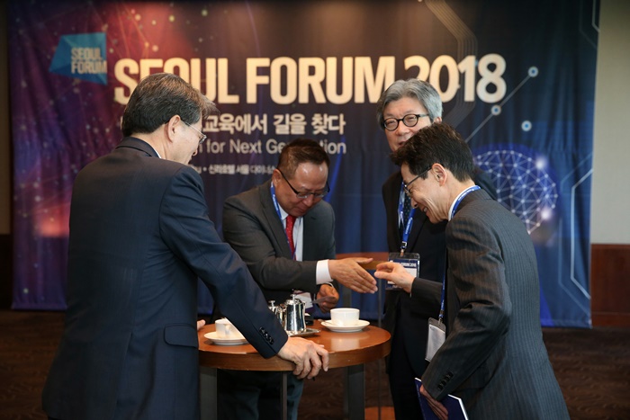A27Q1827.jpg